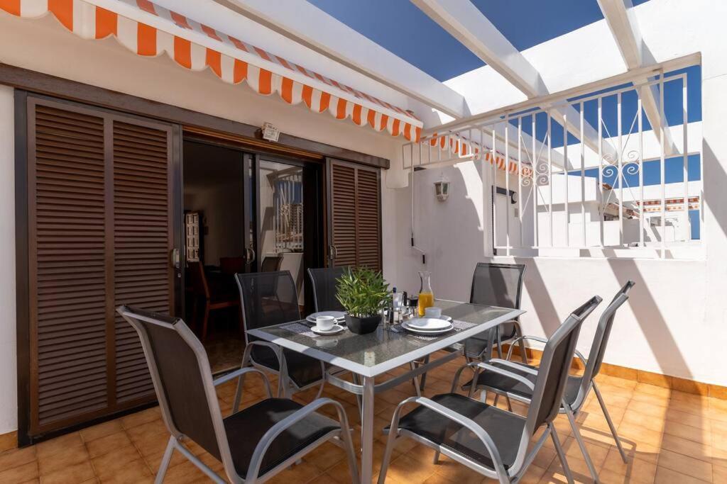 Apartamento Con 2 Terrazas En Los Cristianos Los Cristianos  Bagian luar foto